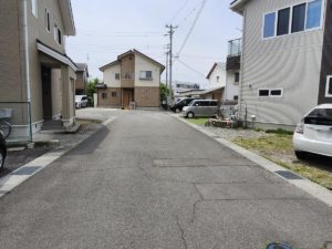 接道　北側より南方向。