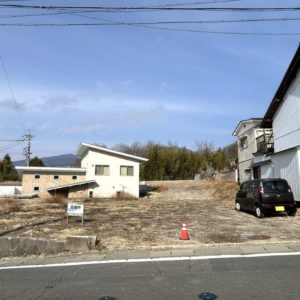 南側より土地全景。見晴らしも良く駅近の立地に、夢を描ける広々な売地が出ました！
